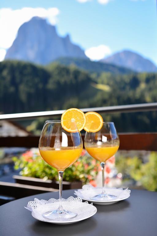 Vitalhotel Dosses Santa Cristina Val Gardena Zewnętrze zdjęcie